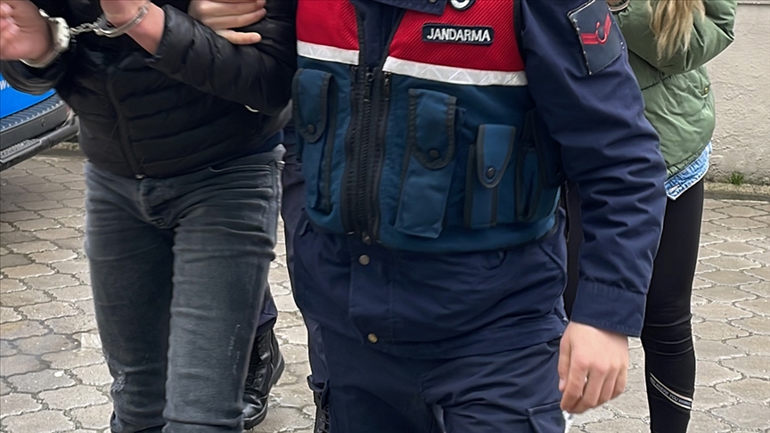 BORÇ KAVGASINDA CANINDAN OLDU