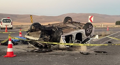 Devrilen otomobildeki 4 kişi öldü, 2 kişi yaralandı