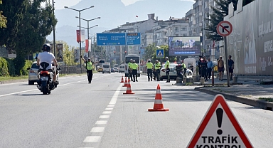 ORDU'DA TRAFİK DENETİMLERİNDE 25 ARAÇ TRAFİKTEN MEN EDİLİDİ