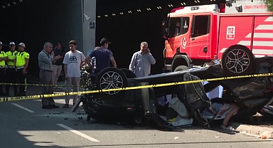 Alt geçide düşen otomobildeki 3 kişi öldü 