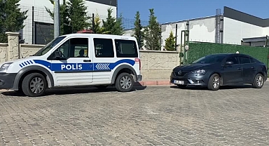 Bir kadın, çalıştığı fabrikanın bahçesinde tüfekle öldürüldü