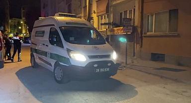 Bir kişi yalnız yaşadığı çöp dolu evde ölü bulundu