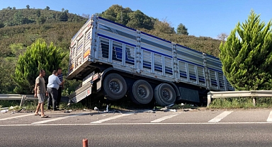 Ordu'da zincirleme trafik kazasında 5 kişi yaralandı