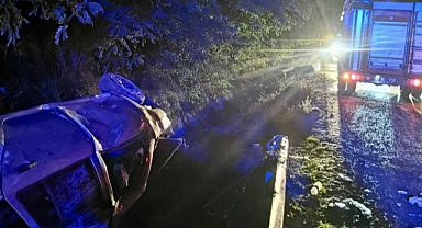 Otomobilin devrilmesi sonucu 1 kişi öldü, 4 kişi yaralandı