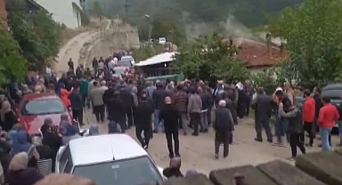 Bir evde ve bahçesinde 3 kişi öldürülmüş halde bulundu 
