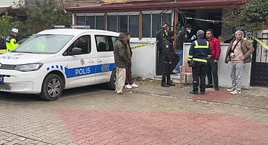 2 genç kız kaldıkları evde silahla vurulmuş halde bulundu