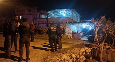 Bir kişi eşini ve kayınbiraderini av tüfeğiyle öldürdü 