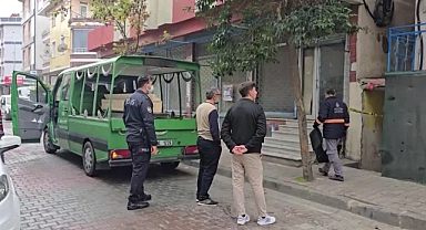 Kötü koku gelen dairede bir kişinin cesedi bulundu