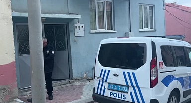 Oğlu tarafından bıçakla yaralanan anne hastanede hayatını kaybetti