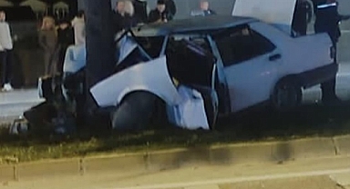 Ordu'da otomobilin ağaca çarptığı kazada 1 kişi öldü, 2 kişi yaralandı 