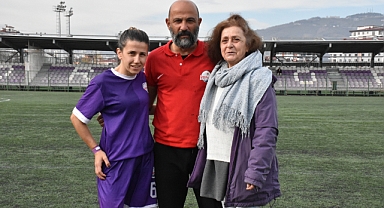 Ordu'da Futbolcu Ezgi, eşi ve kayınvalidesiyle aynı takımın başarısı için çaba gösteriyor