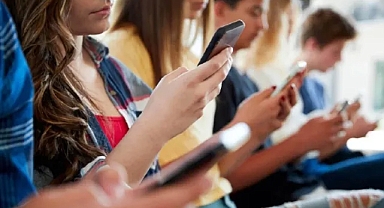 Telefon kullanan herkesten her ay bu para kesilecek!