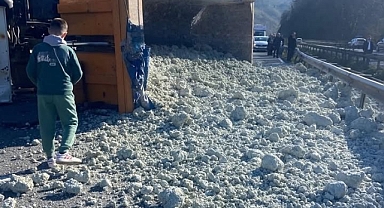 Ordu Çevre Yolu'nda Kamyon Devrildi