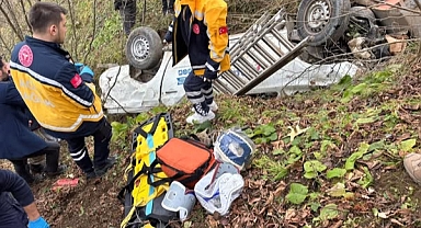 ORDU'DA YEDAŞ ARACI FINDIK BAHÇESİNE YUVARLANDI: YARALILAR VAR