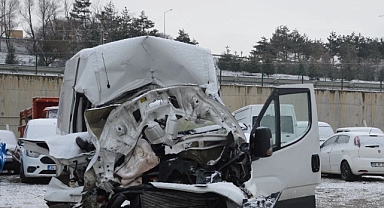 Anne ve Kızı Trafik Kazasında Hayatını Kaybetti