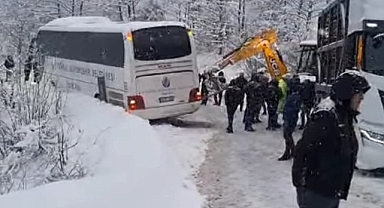 İstanbul’dan Ordu’ya Cenaze İçin Gelen Otobüs Gürgentepe Yolunda Kara Saplandı