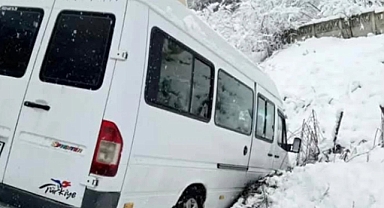 Ordu’da Minibüs Kazası: Can Kaybı Yaşanmadı