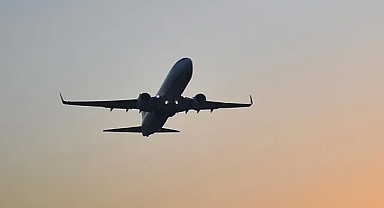 Uçak, Samsun'a acil iniş yaptı! Acı olay