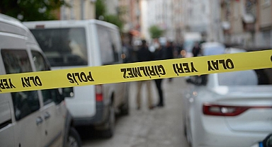 Eşini ve 3 çocuğunu öldürüp intihar etti
