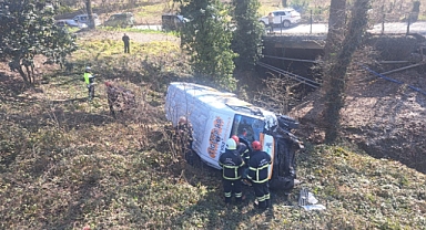 Ordu'da Kaza: Servis Minibüsü Takla Attı, 6'sı Çocuk 8 Kişi Yaralandı