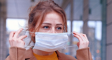 Uzmanlar uyarıyor: Maskesiz dışarı çıkmayın
