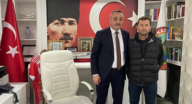 Başkan Özay’dan Tokat İddialarına Fotoğraflı Yanıt: “Biz Bir Aileyiz”