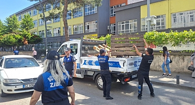 BÜYÜKŞEHİR ZABITASI KALDIRIM İŞGALİNE SON VERİYOR