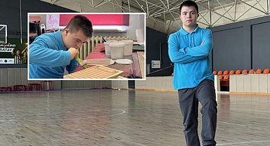 Down sendromlu Harun Efe hem milli sporcu hem de sanatçı kimliğiyle ilham veriyor